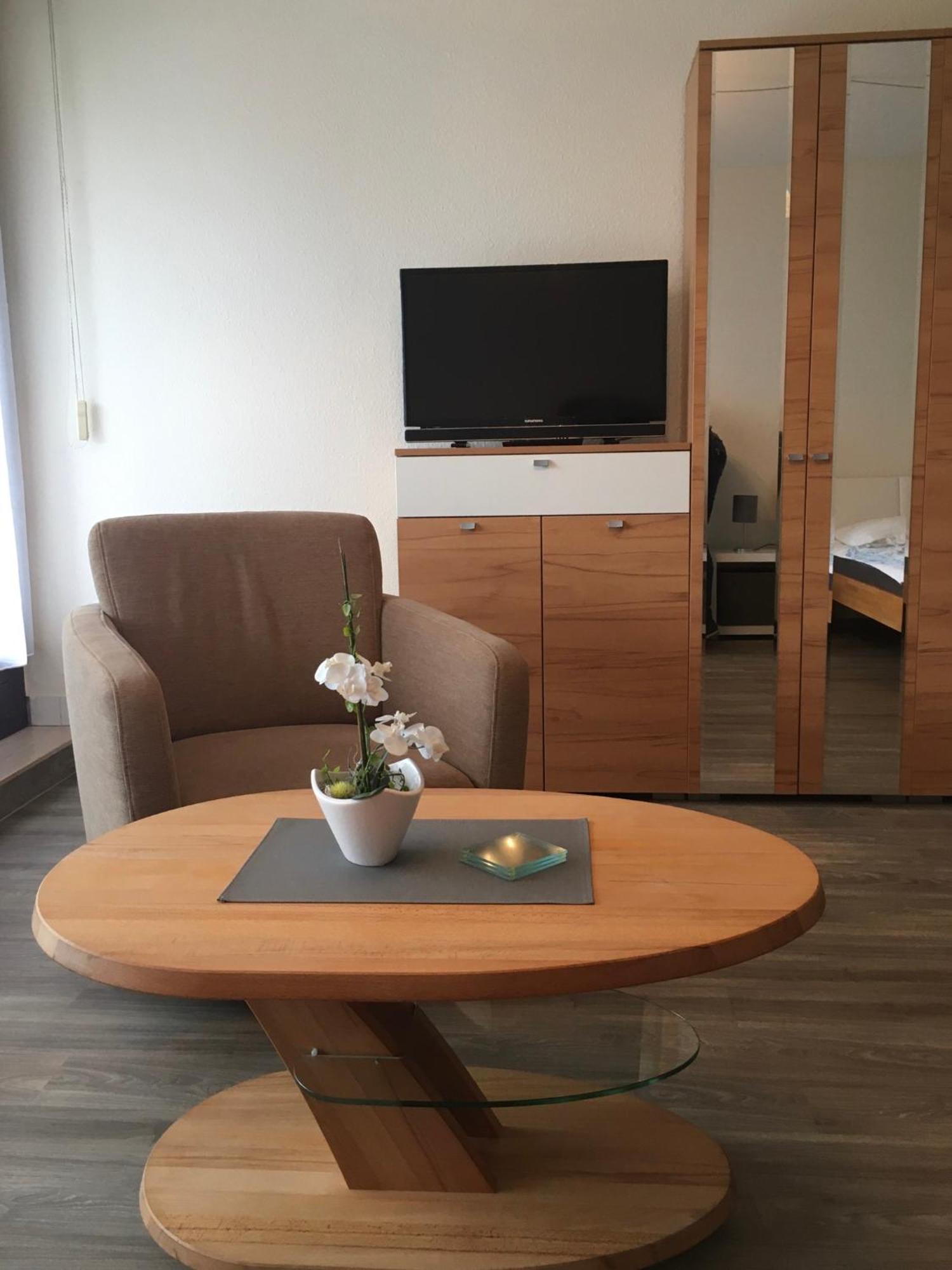 Appartementresidenz Am Kurpark - Ferienwohnungen Mit Pool & Sauna & Garage Бад-Зальцуфлен Экстерьер фото