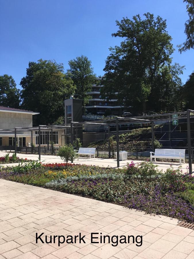 Appartementresidenz Am Kurpark - Ferienwohnungen Mit Pool & Sauna & Garage Бад-Зальцуфлен Экстерьер фото